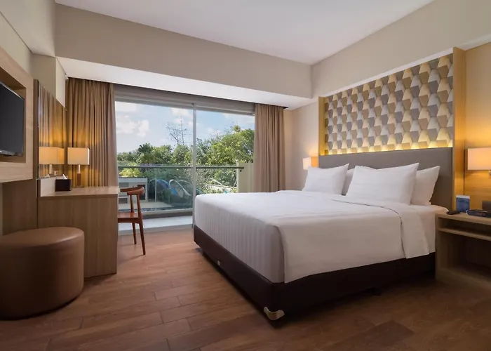 Western Kamala Hotel 4*