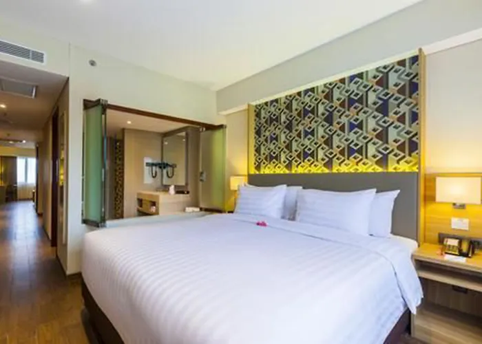 Western Kamala Hotel 4*